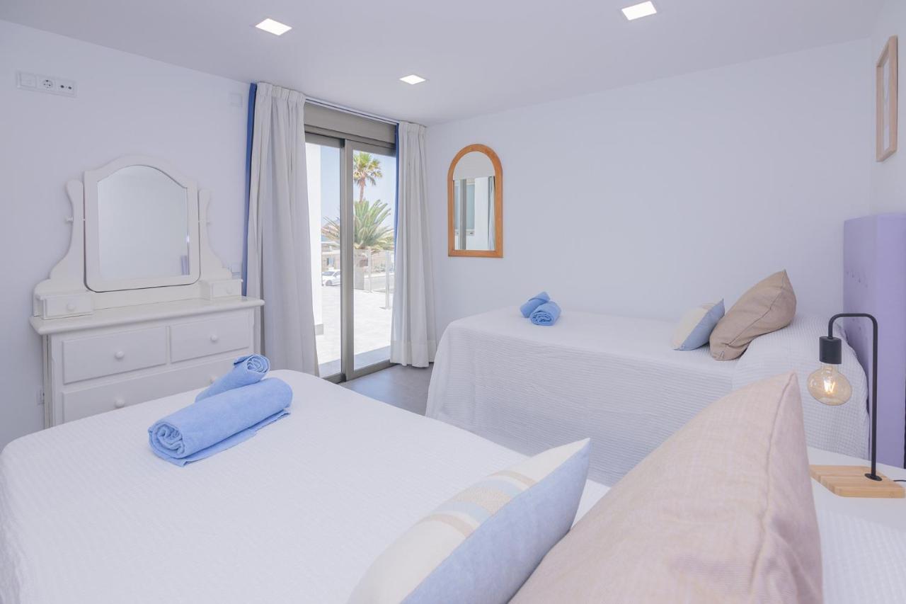 Apartment Holiday 2 Beachfront Corralejo By Holidays Home Luaran gambar